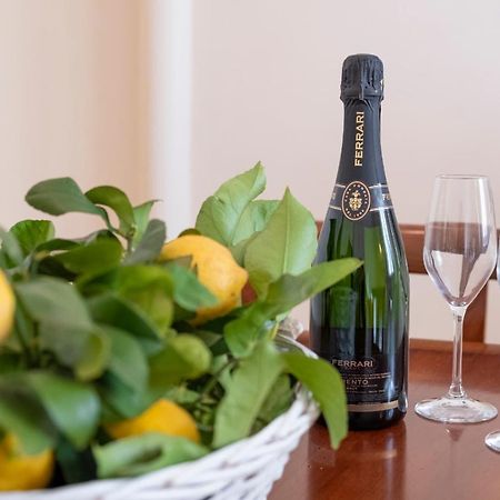 Noliday Suite Riviera Luxury Sea Flat Eksteriør billede